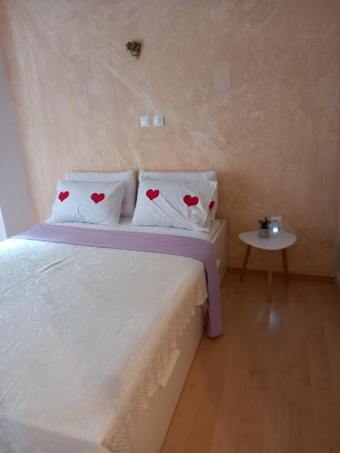 Tiny Treasure Apartment Ateny Zewnętrze zdjęcie